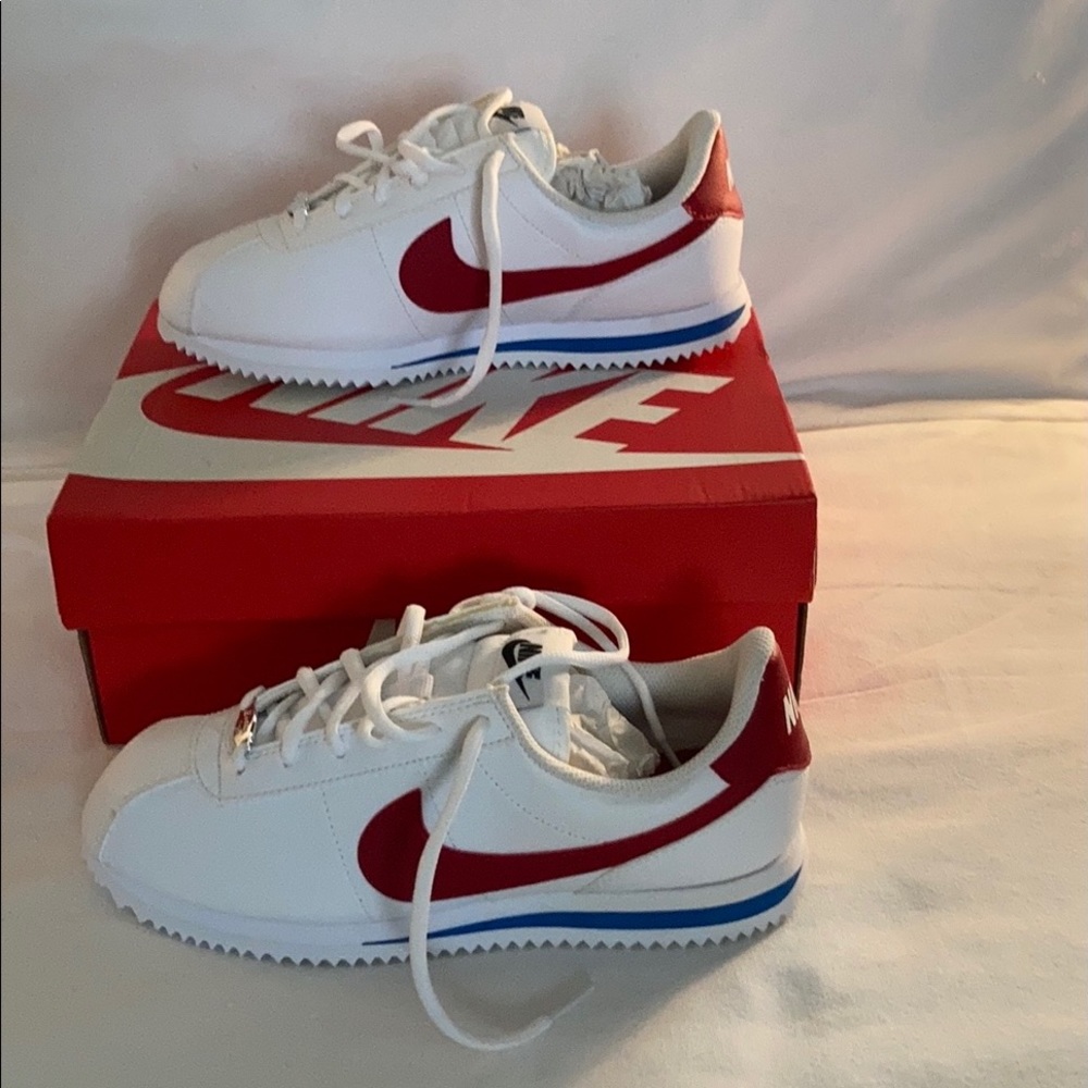 Women’s sneakers